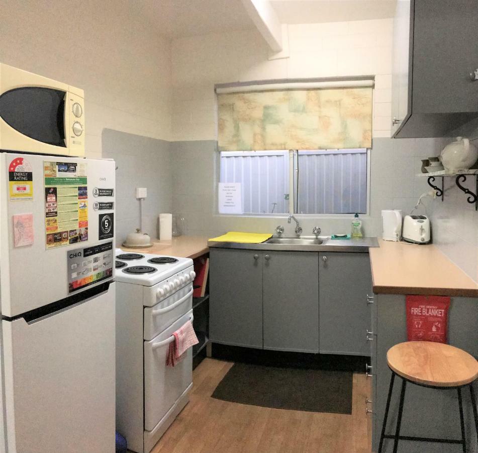 Kon Tiki Apartments Batemans Bay Kültér fotó