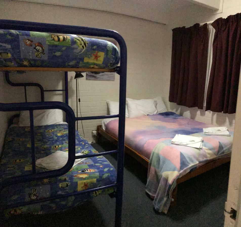 Kon Tiki Apartments Batemans Bay Kültér fotó