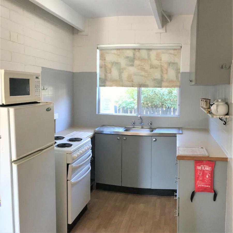 Kon Tiki Apartments Batemans Bay Kültér fotó